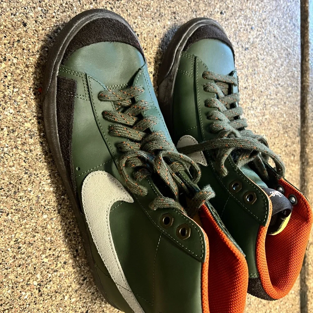 Nike Olive and Orange High-Top Sneakers - Picture 2 of 6